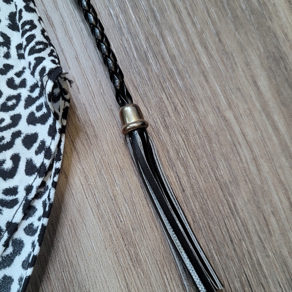 2/$25 🌿 | BCX | Animal Print Tunic - Picture 5 of 16